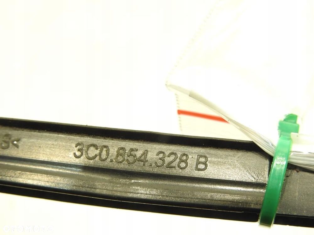LISTWA SZYBY CZOŁOWEJ PRAWA VW PASSAT B7 3C0854328B - 5
