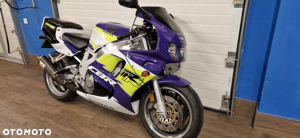 Honda CBR - 1