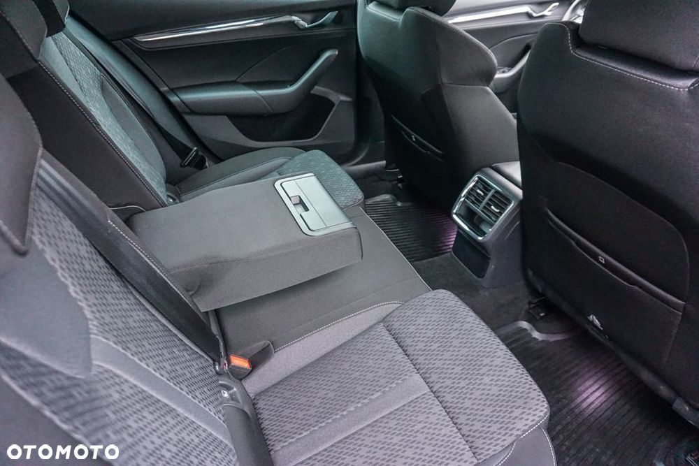 Skoda Octavia 1.5 TSI ACT Style - 15