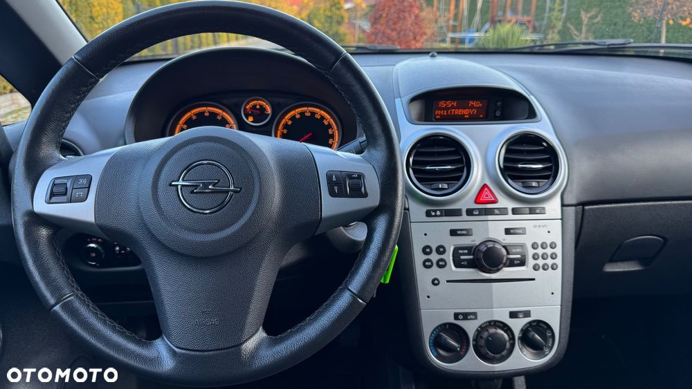 Opel Corsa - 25