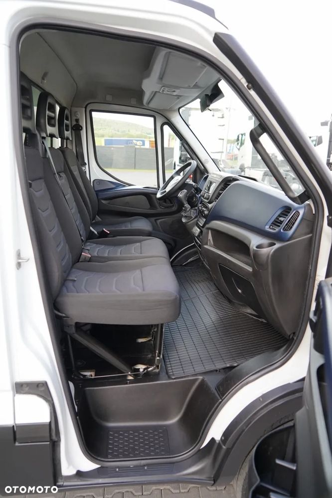 Iveco DAILY 35-140 / CHŁODNIA / THERMO KING / REGAŁY / MANUAL / BLIŹNIAK / - 34