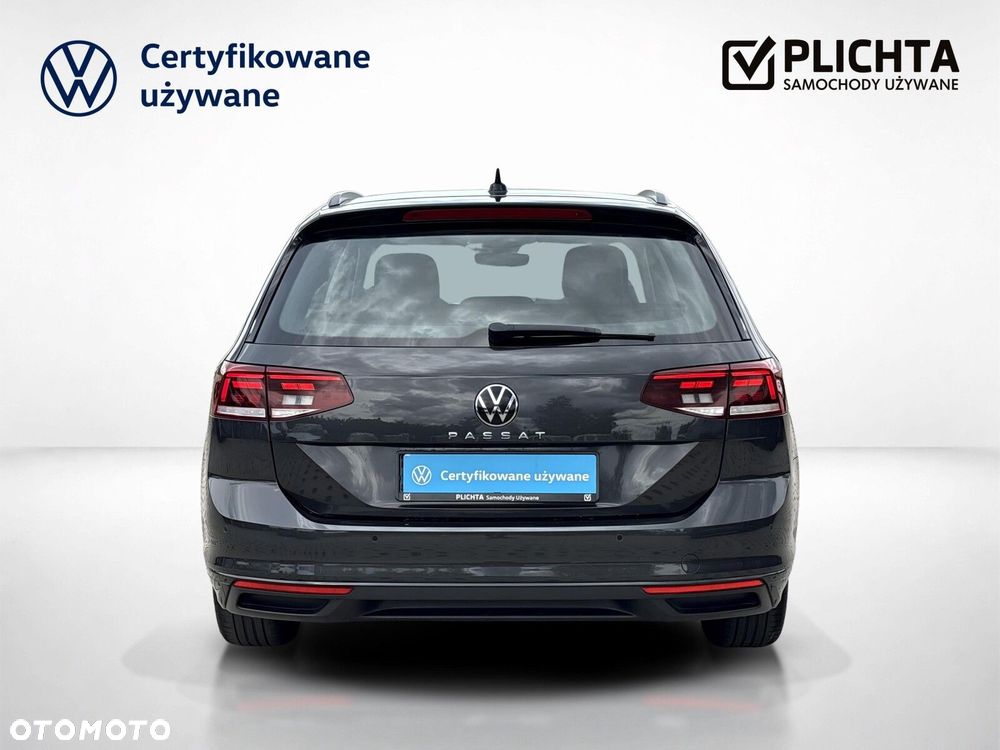 Volkswagen Passat - 5