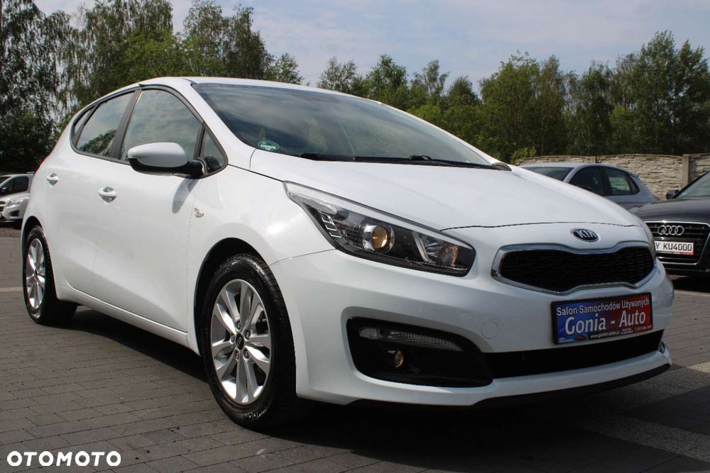 Kia Ceed - 14