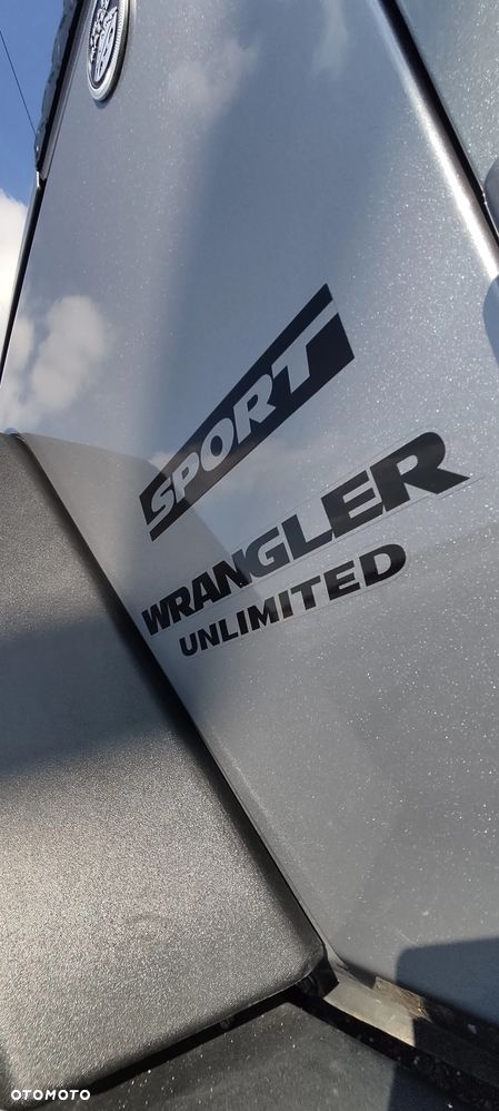 Jeep Wrangler 3.6 Unlim X - 33