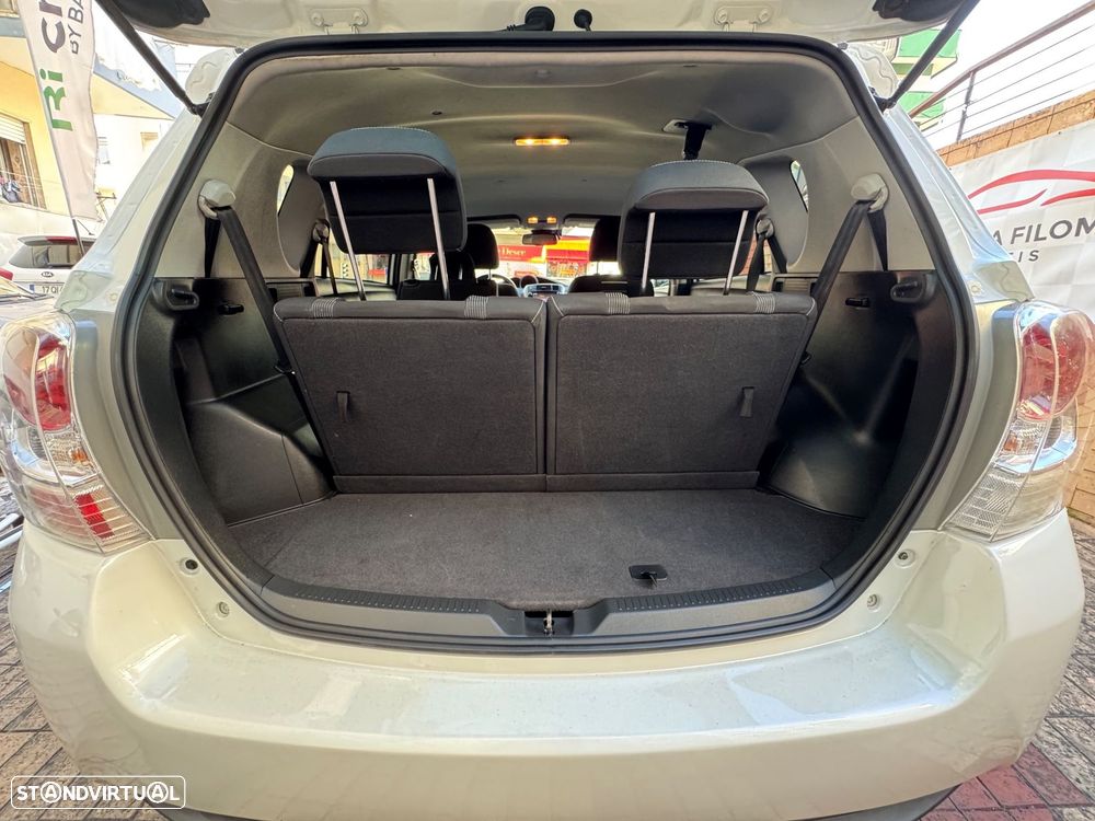 Toyota Verso 1.6 D-4D Exclusive+GPS - 17