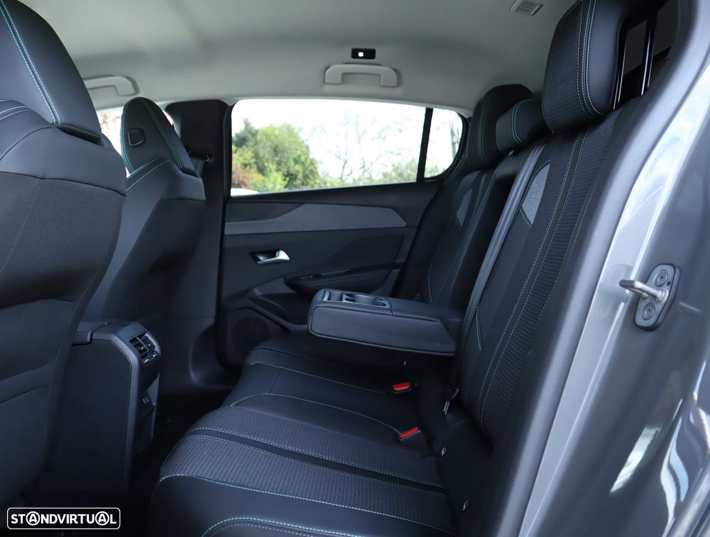 Peugeot e-308 156 Allure - 24