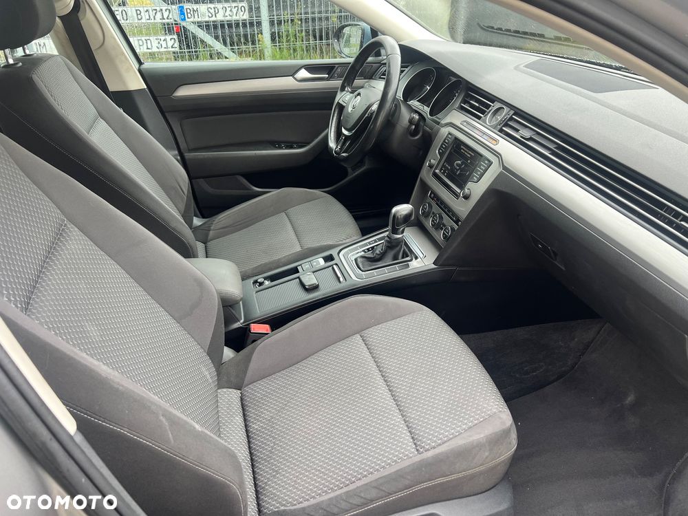 Volkswagen Passat 2.0 TDI BMT Comfortline DSG - 19