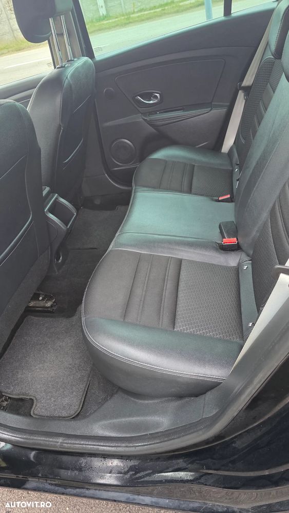 Renault Megane ENERGY dCi 110 Start & Stop Bose Edition - 15