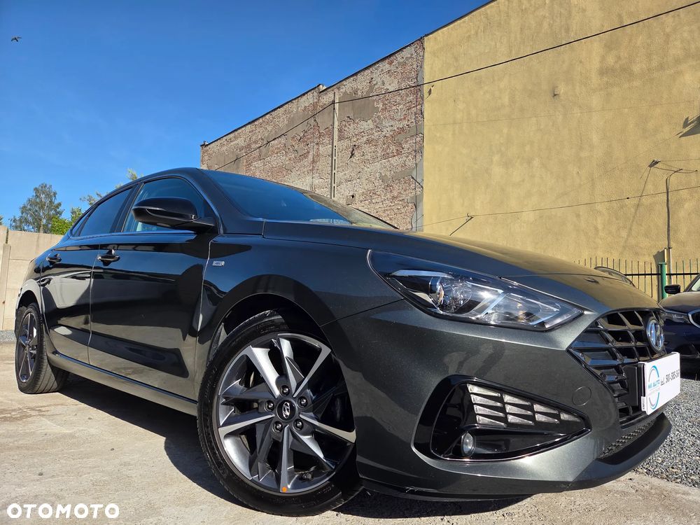 Hyundai i30 1.5 T-GDI 48V Comfort DCT - 4