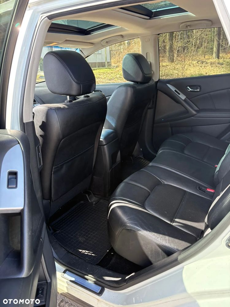 Nissan Murano 2.5 D Comfort - 14