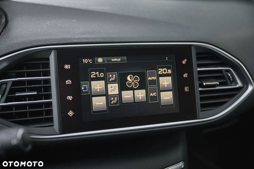 Peugeot 308 - 30