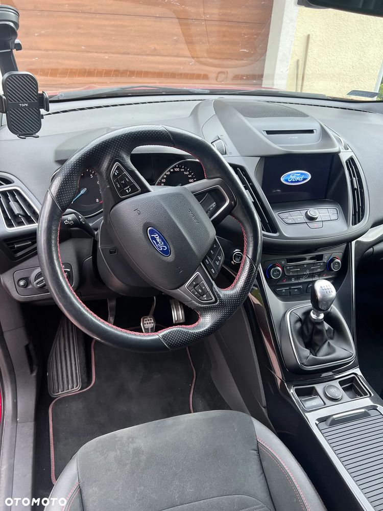 Ford Kuga 1.5 EcoBoost FWD ST-Line X - 16