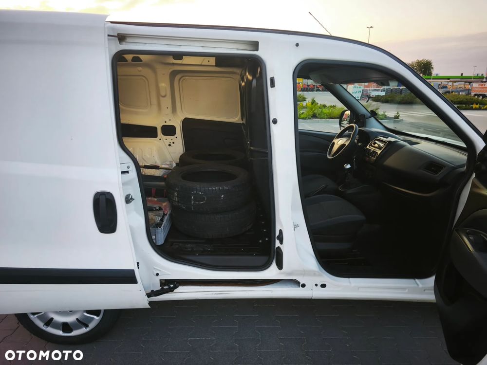 Fiat Doblo II 1.4 16V 95KM PB+LPG, Skrzynia 6-bieg., Klimatyzacja - 15
