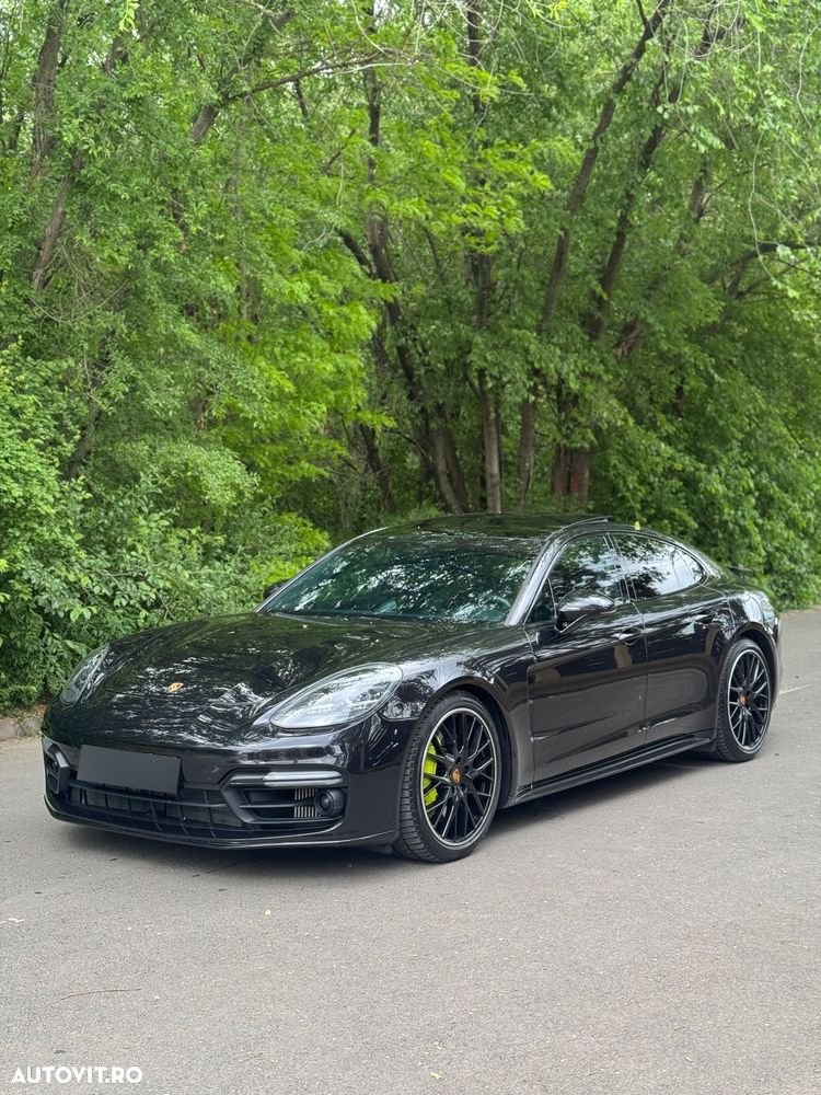 Porsche Panamera 4 E-Hybrid - 3