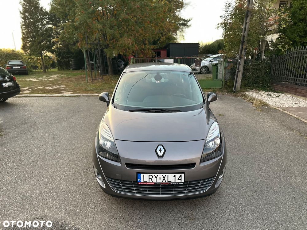 Renault Grand Scenic Gr 2.0 16V Privilege CVT - 9