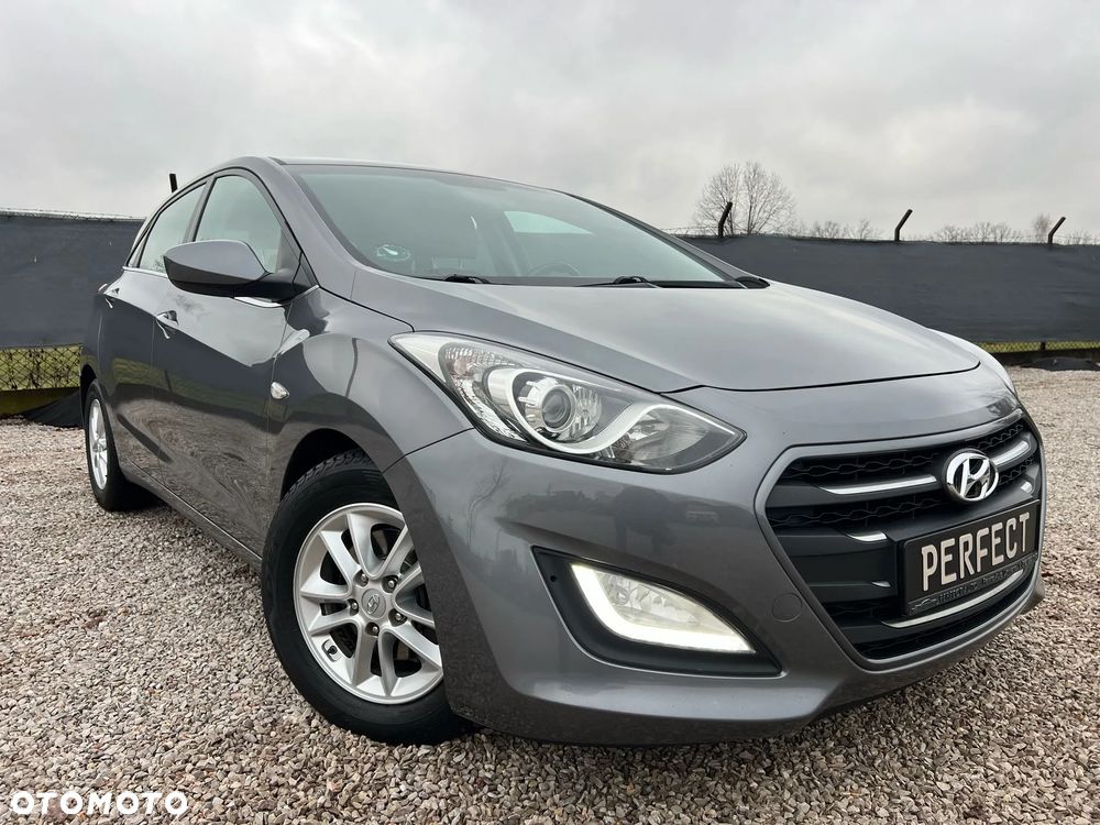 Hyundai i30 blue 1.6 GDI Trend - 14