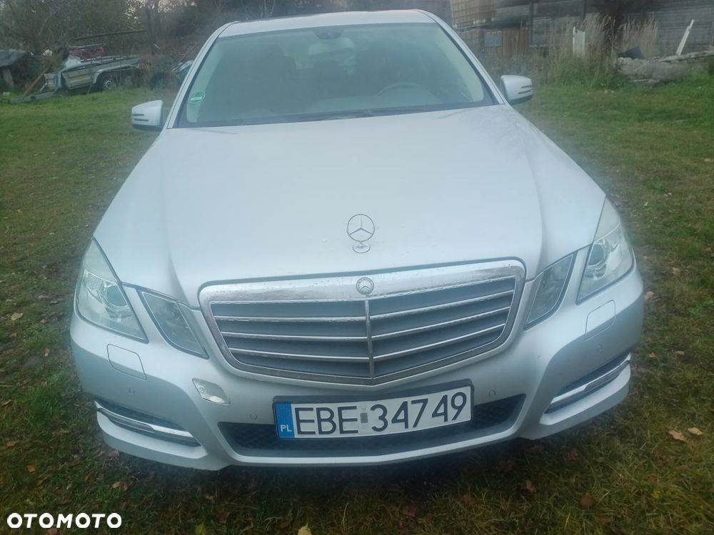 Mercedes-Benz Klasa E 220 CDI DPF BlueEFFICIENCY Automatik - 10