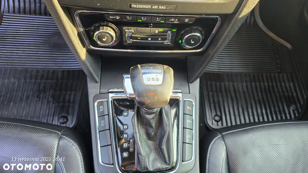 Skoda Superb 2.0 TSI Elegance DSG - 22