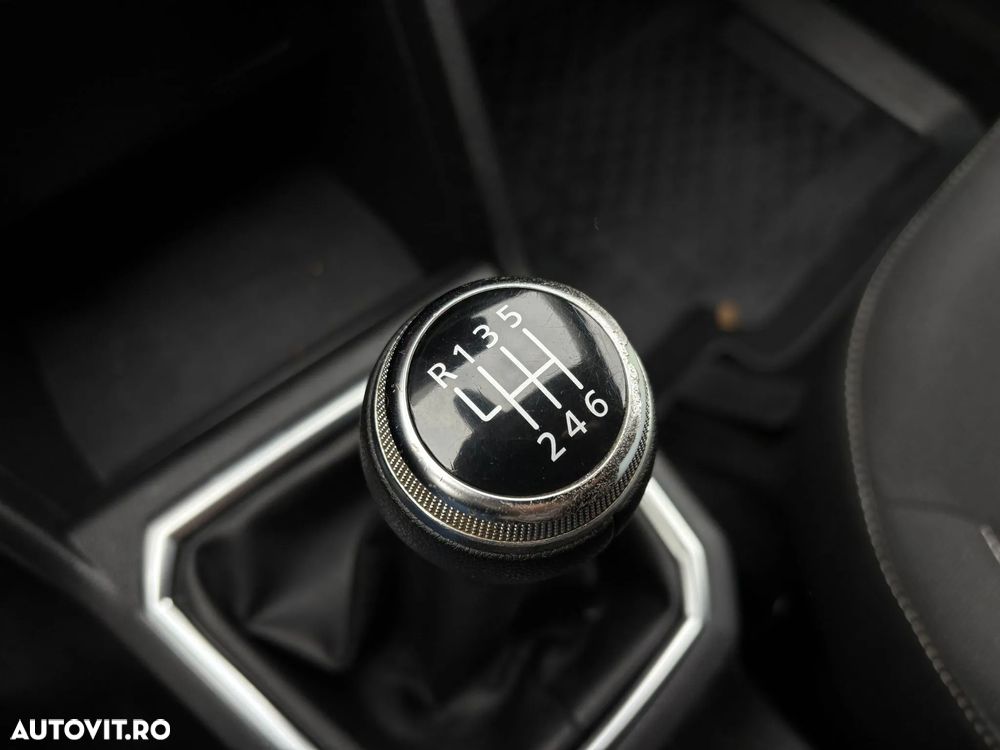 Dacia Logan TCe 90 MT6 Comfort - 21