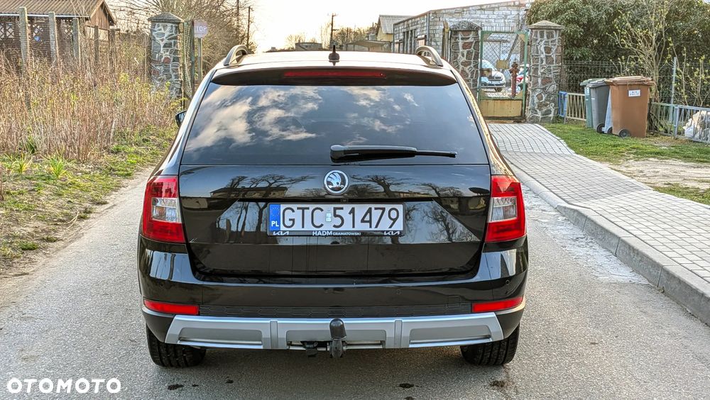Skoda Octavia Scout 2.0 TDI 4x4 DSG - 5