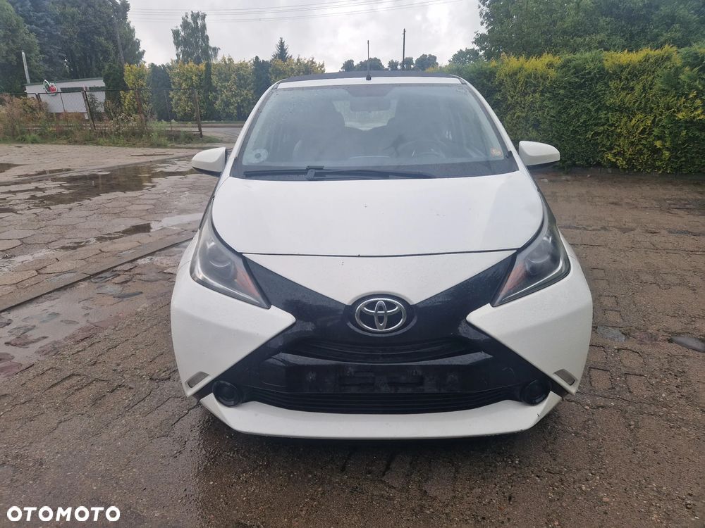 Toyota Aygo x-wave - 2