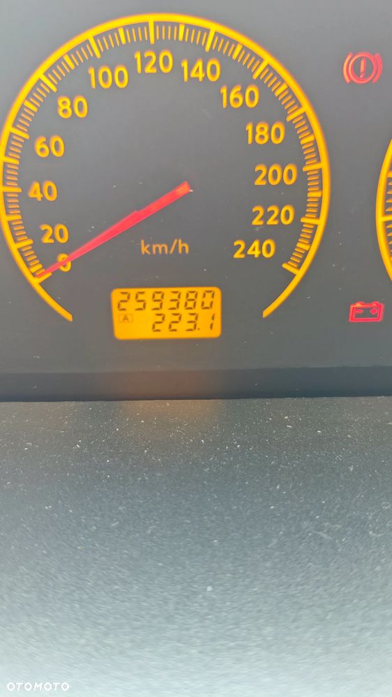 Nissan Primera 1.8 Visia - 4