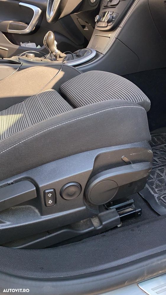 Opel Insignia 2.0 CDTI - 10