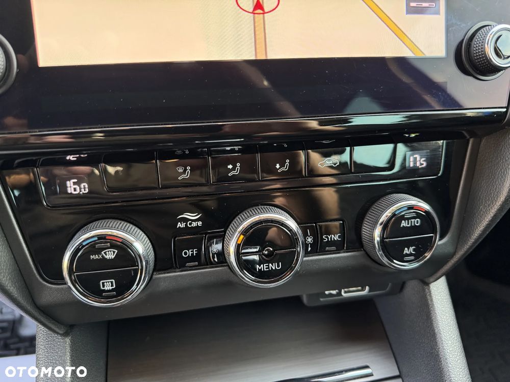 Skoda Octavia 2.0 TDI Elegance DSG - 40