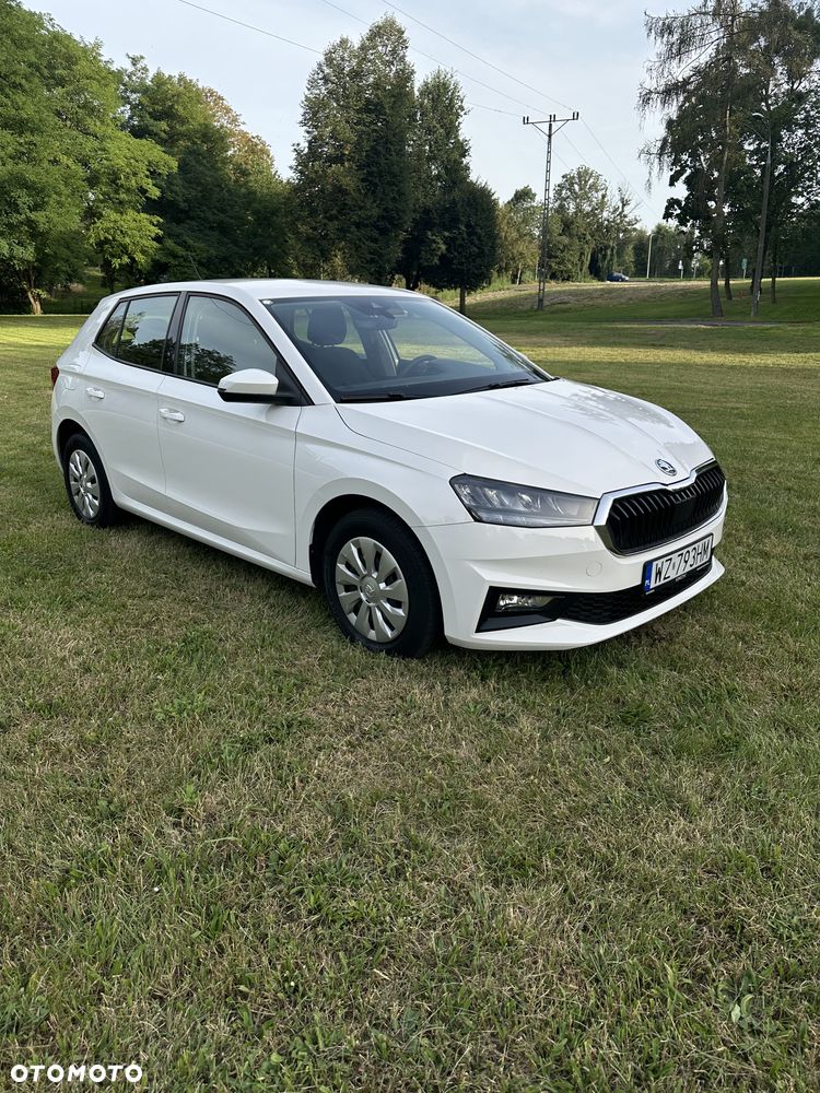 Skoda Fabia 1.0 Essence - 21