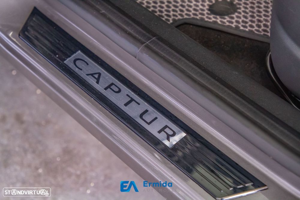 Renault Captur - 34