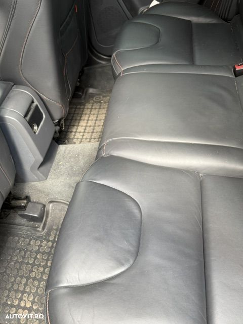 Volvo XC 60 D4 AWD Ocean Race - 8