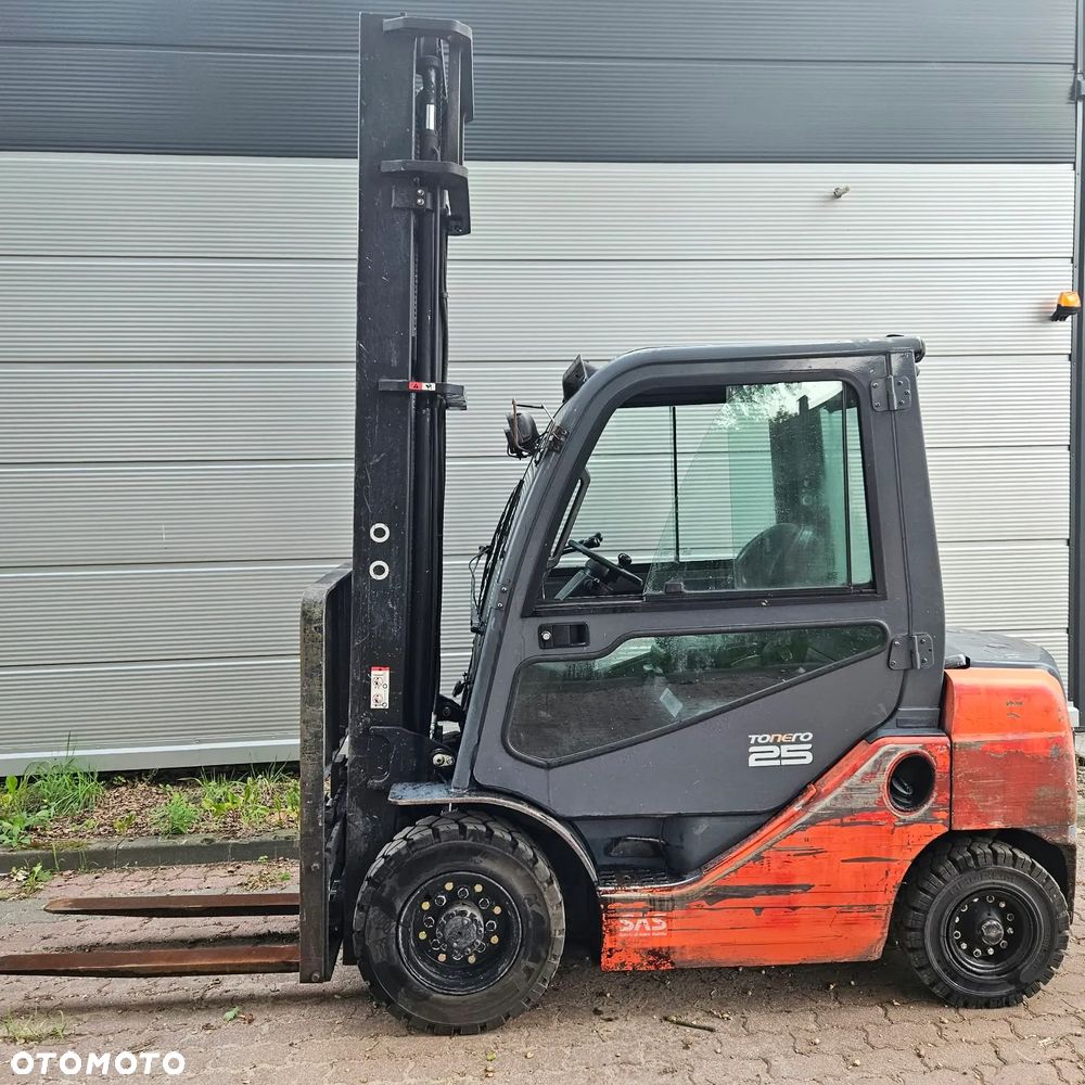 Toyota wózek widłowy z nowej dostawy 8FDF25 DIESEL 2.5t z Polskiego salonu bezpośrednio od DEALERA nr tel. 789 053 484 na stanie 200 szt wózków widłowych  wszystkie modele. - 1