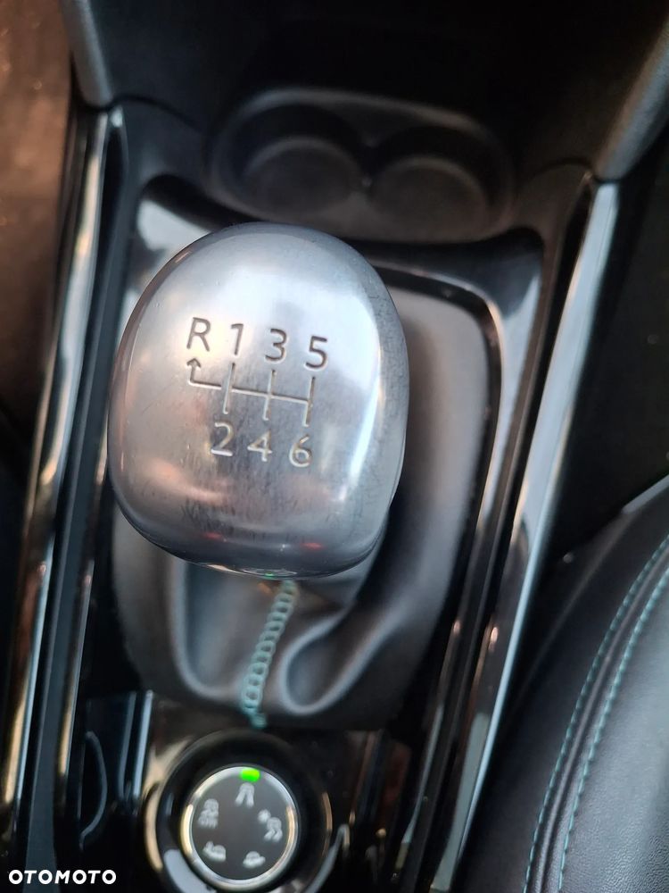 Peugeot 2008 1.5 BlueHDi Crossway - 20