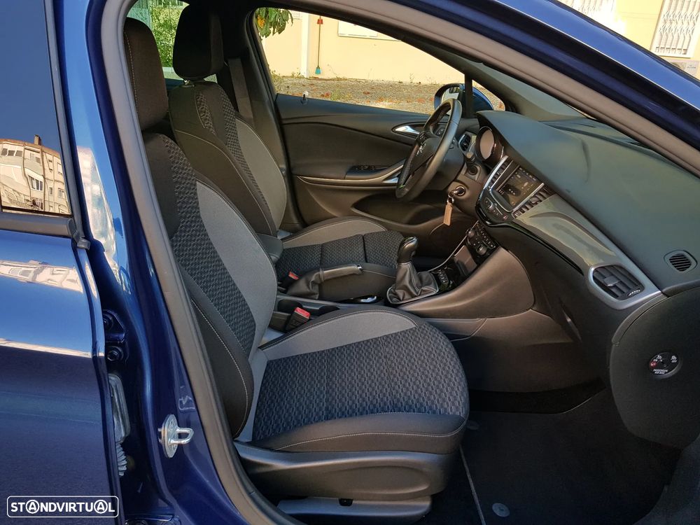 Opel Astra Sports Tourer 1.2 T GS Line S/S - 38