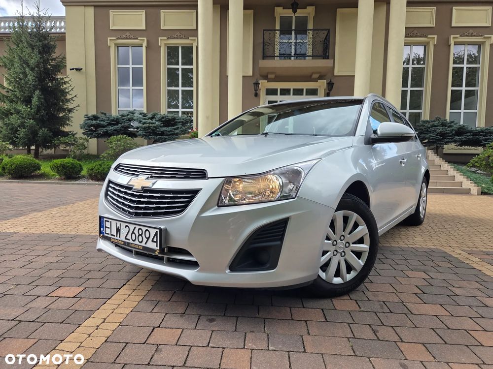 Chevrolet Cruze 1.6 LS - 1