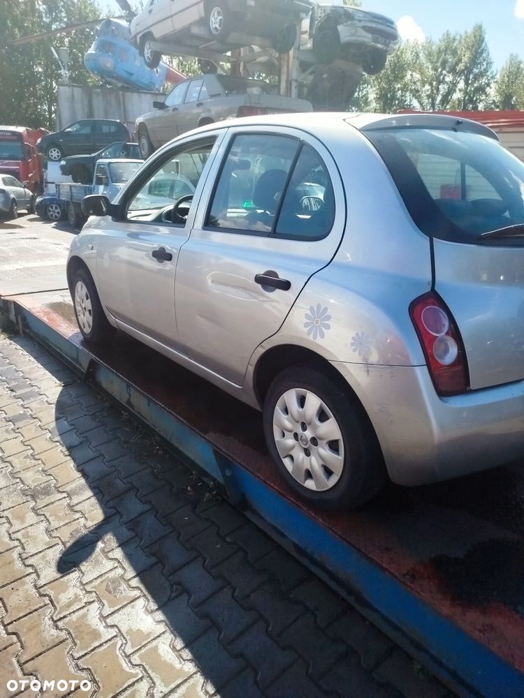 Nissan Micra  na części. - 9