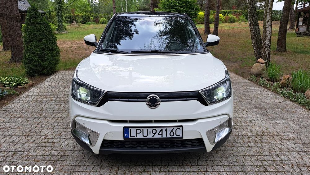 SsangYong/KGM Tivoli e-XDi 160 2WD Black+White - 2