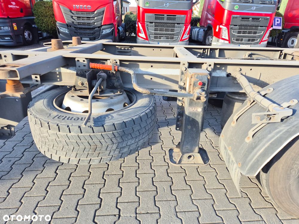 Volvo FH 460 BDF z windą + przyczepa - 18