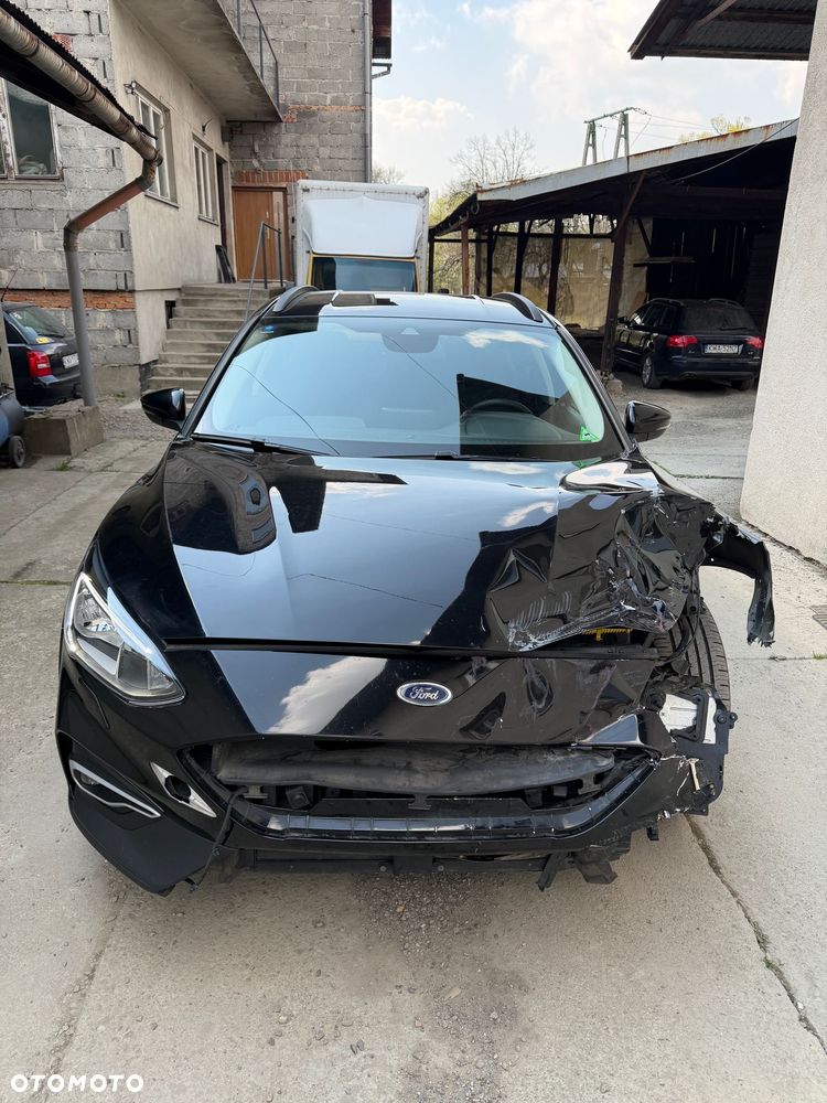 Ford Focus 1.0 EcoBoost Hybrid ACTIVE X - 34