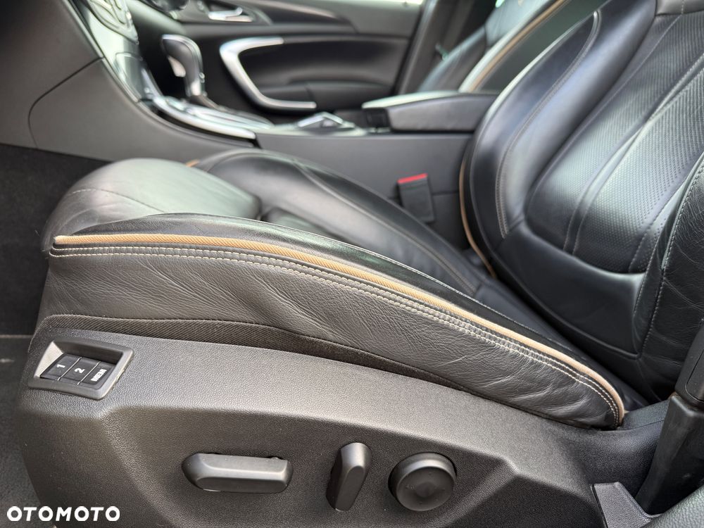 Opel Insignia 2.0 BiTurbo CDTI 4x4 Business Innovation - 28