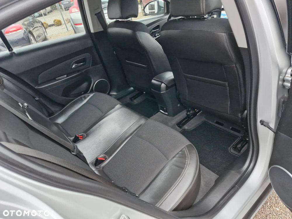 Chevrolet Cruze 1.4 T LTZ - 19