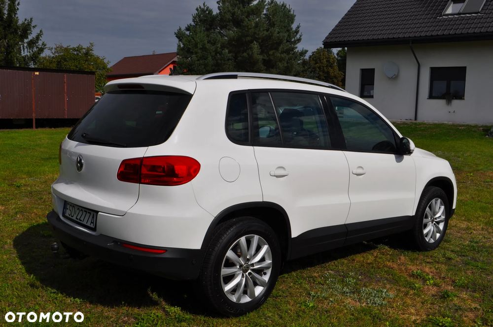 Volkswagen Tiguan 2.0 TDI DPF BlueMotion Technology Exclusive - 6