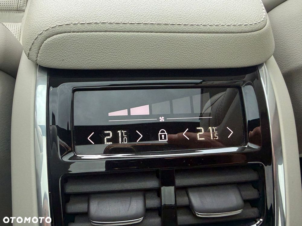 Volvo XC 60 - 40