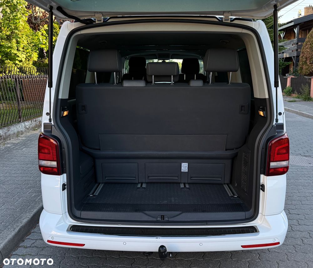 Volkswagen Multivan - 9
