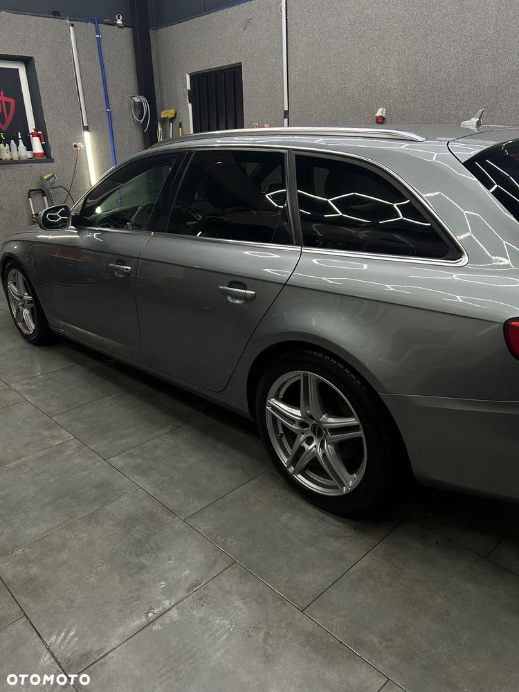 Audi A4 Avant 2.0 TDI DPF quattro S line Sportpaket - 3