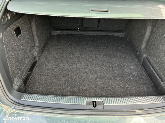 Skoda Superb 2.0 TDI DSG Ambition - 6