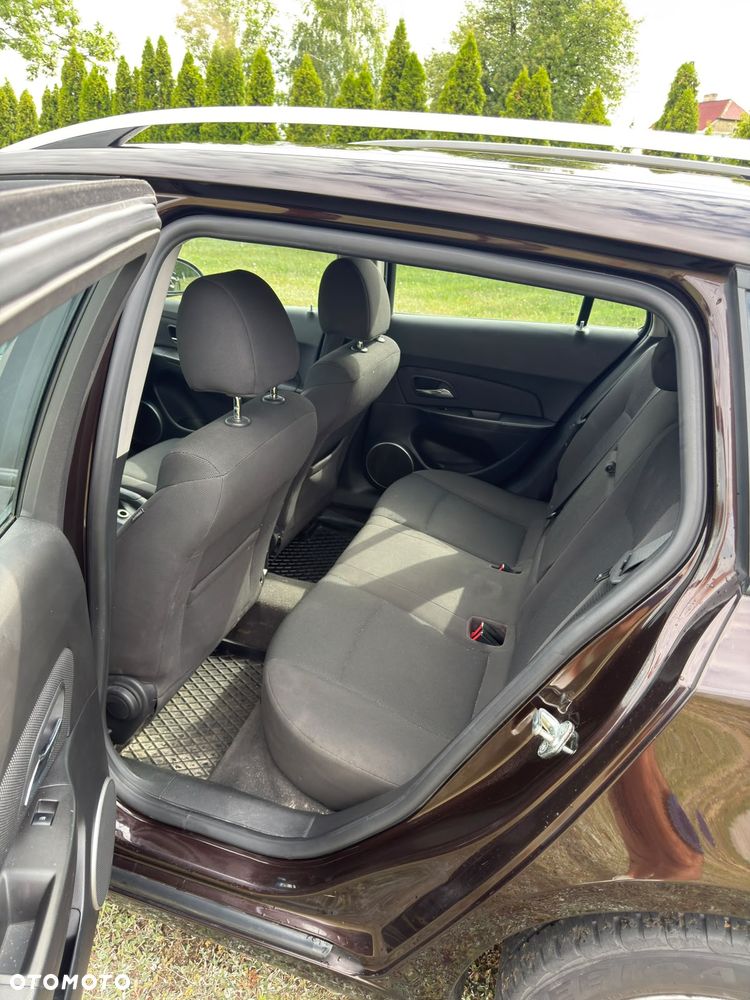 Chevrolet Cruze - 10