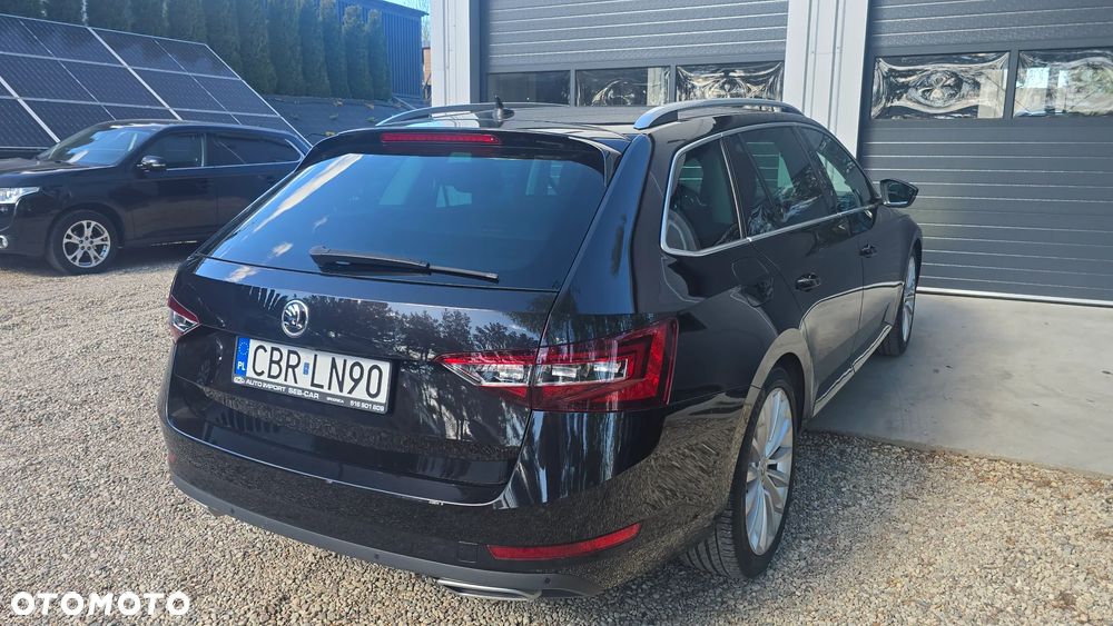 Skoda Superb 2.0 TDI Sportline DSG - 3