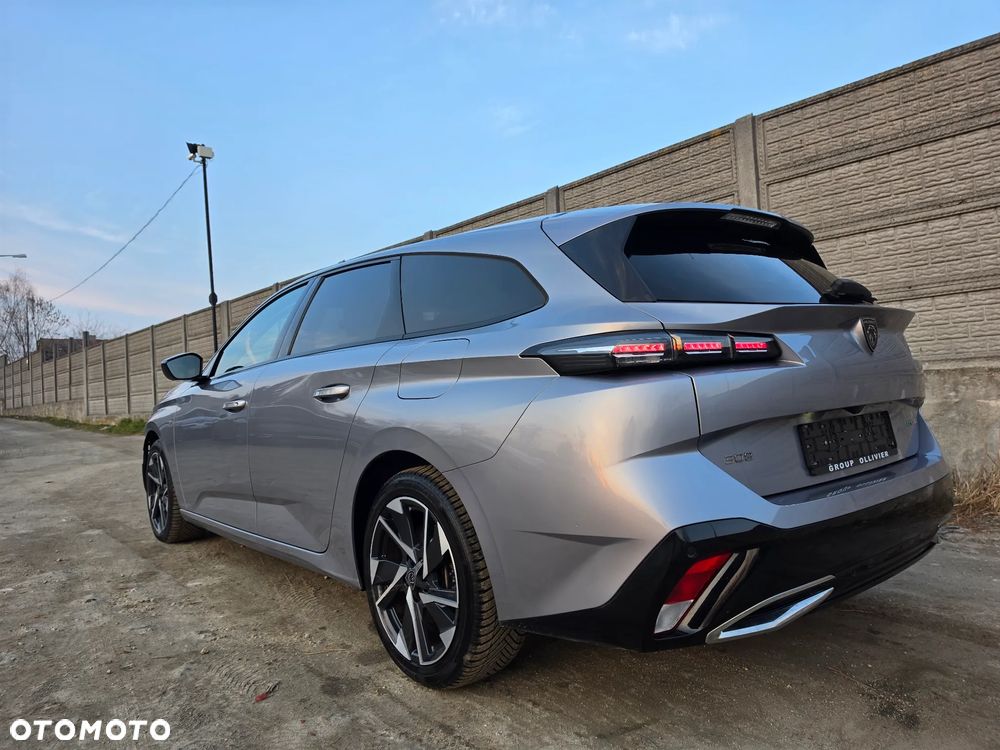 Peugeot 308 1.6 Hybrid PHEV Allure EAT8 - 35