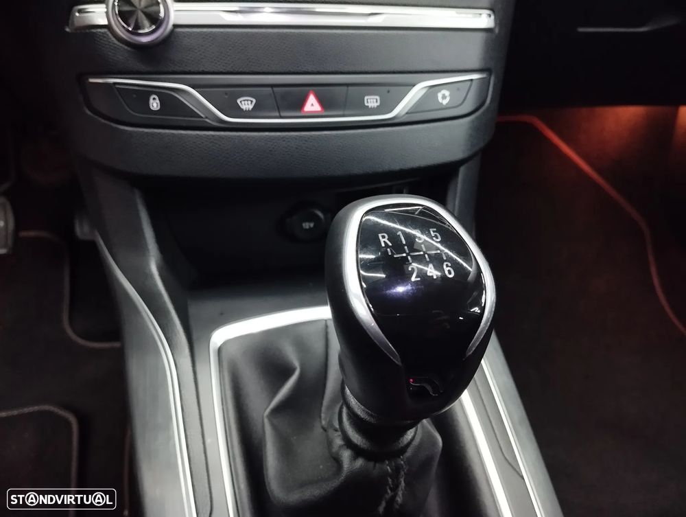 Peugeot 308 1.5 BlueHDi Allure - 32